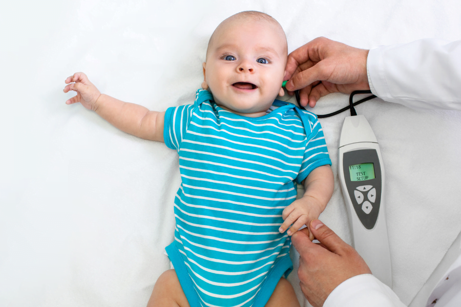 Triagem auditiva neonatal universal